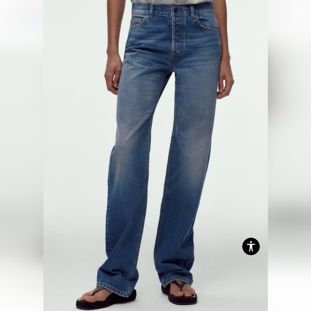 ZARA WOMAN JEANS (Size 4 USA / 36 EUR)